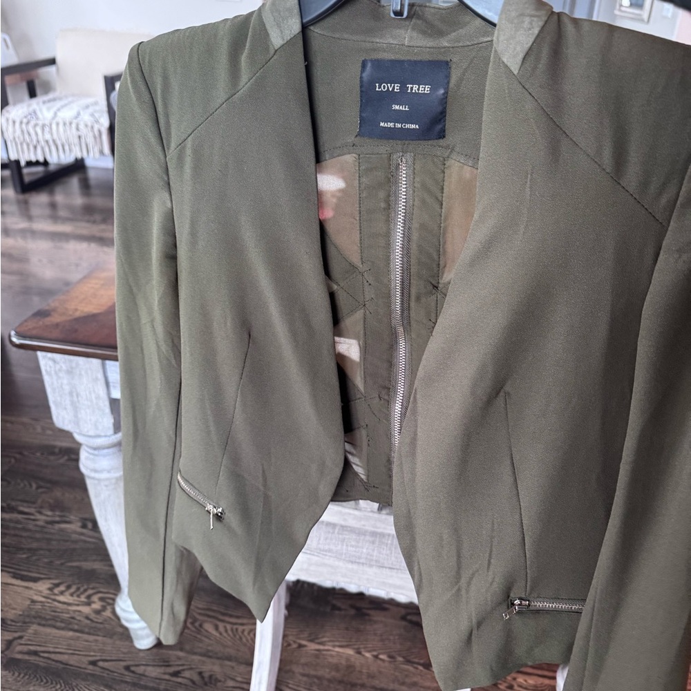Love Tree Women's Green Blazer - Picture 4 of 4